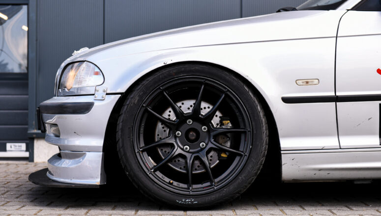 BMW E46 328i Sedan