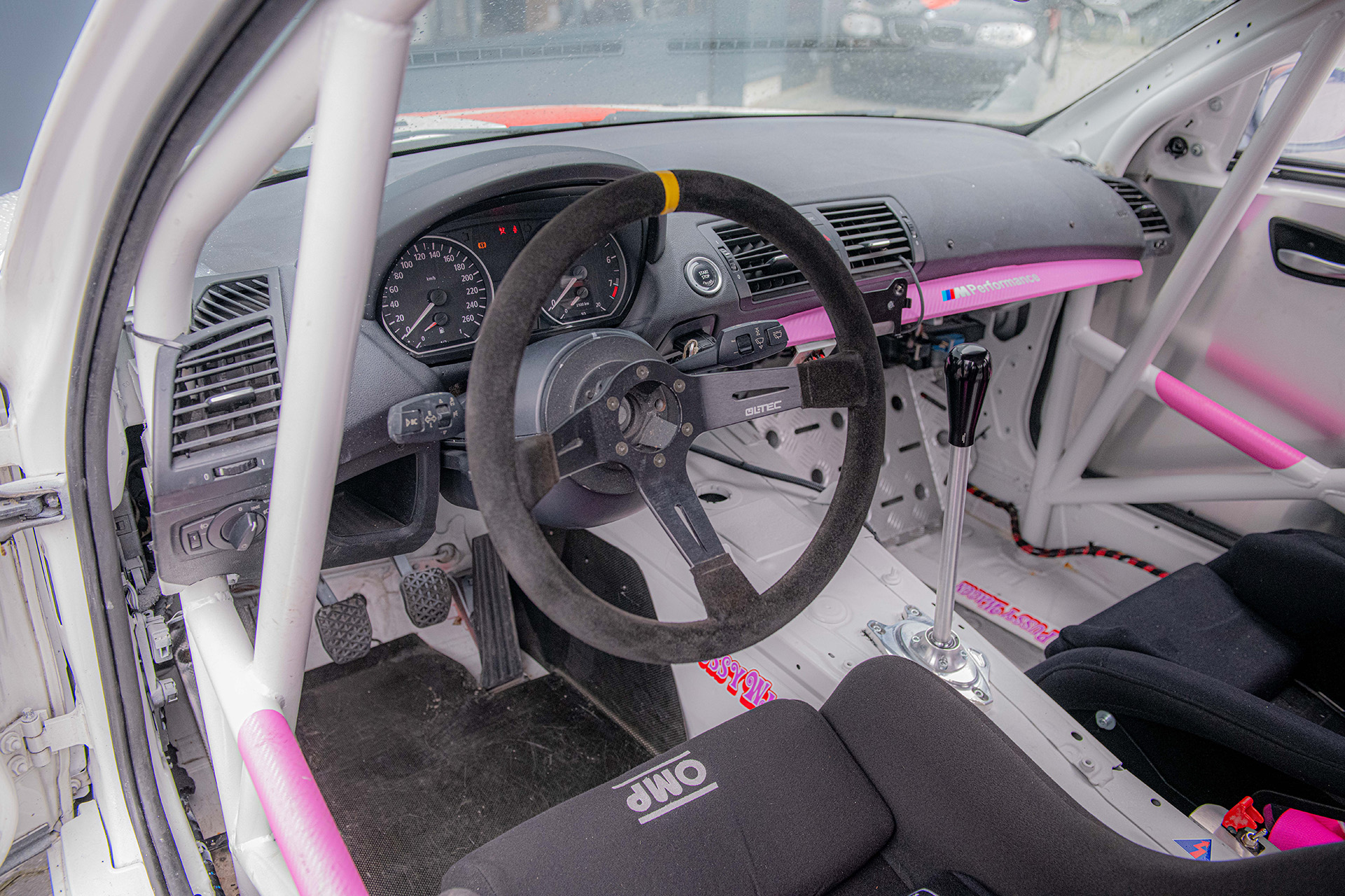 BMW E87 130i Racecar #9 Supreme Motorsport