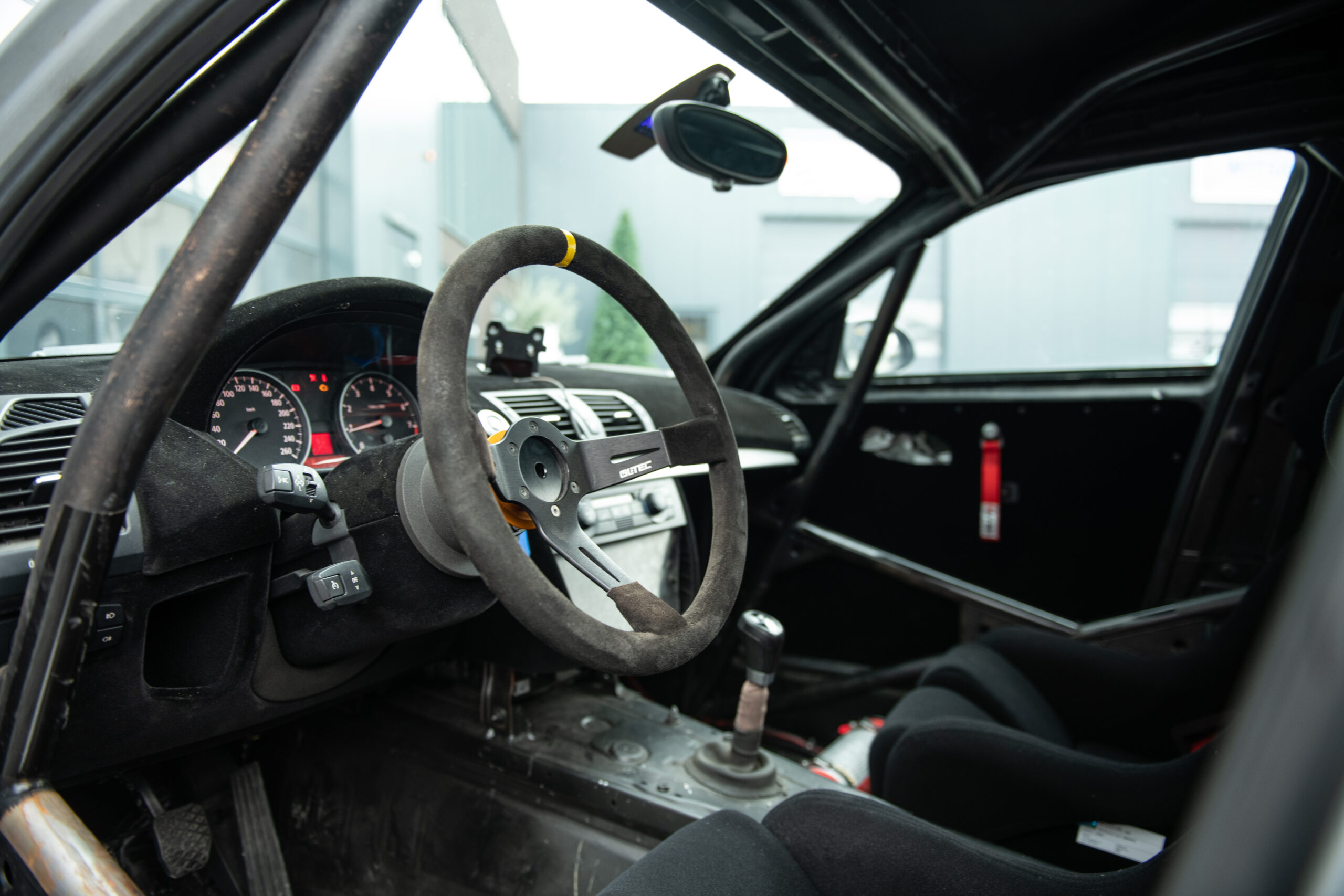 BMW E87 130i Racecar Supreme Motorsport Silver Bullet Transmission