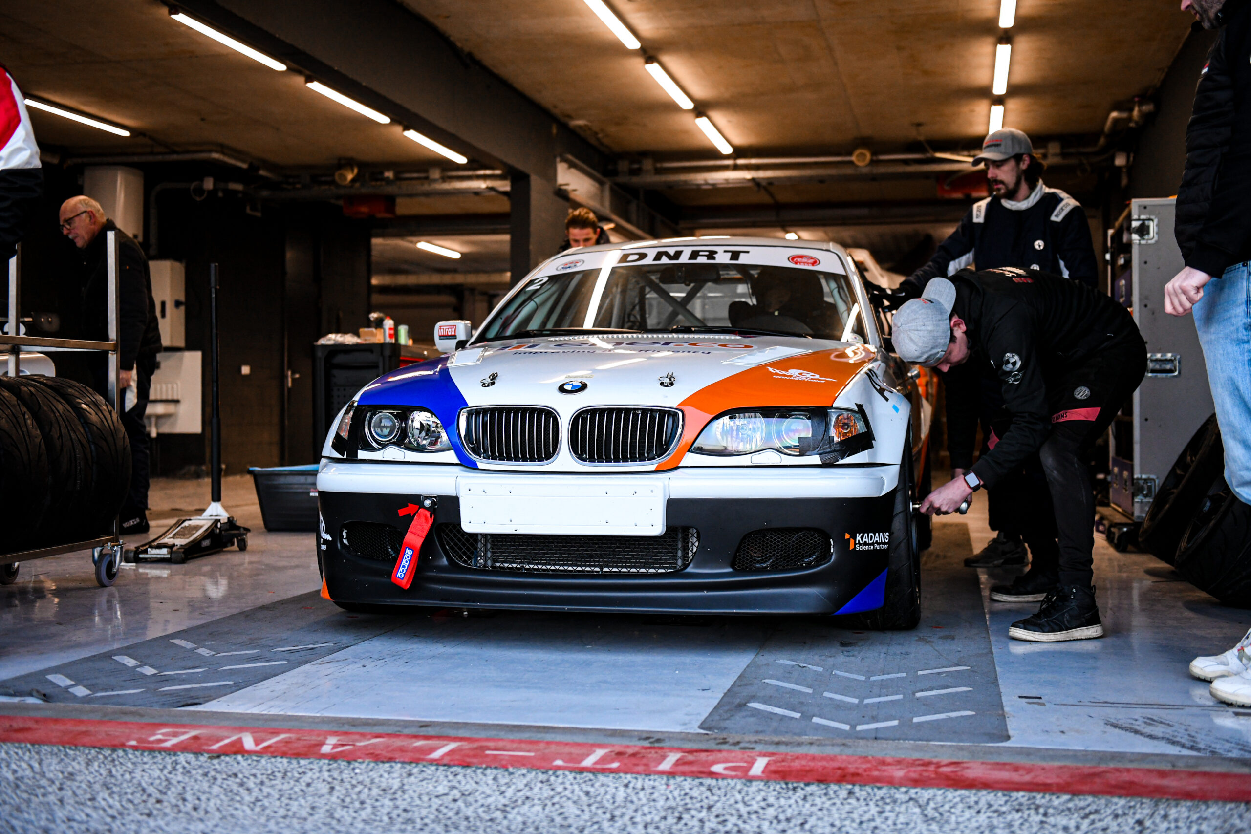 DNRT Endurance Race Zandvoort Ener.Co BMW E46 330i Endurance Racer Pitstop Front View