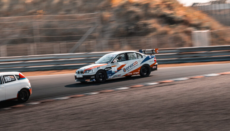 Circuit Zandvoort Supreme Motorsport BMW E46 330i op hoge snelheid