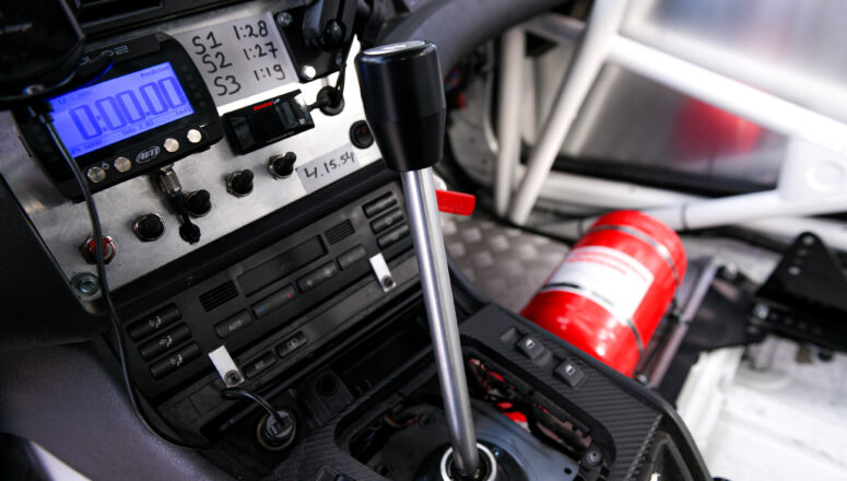 BMW E46 330i Racer Supreme Motorsport Interieur verlgengde versnellingspook