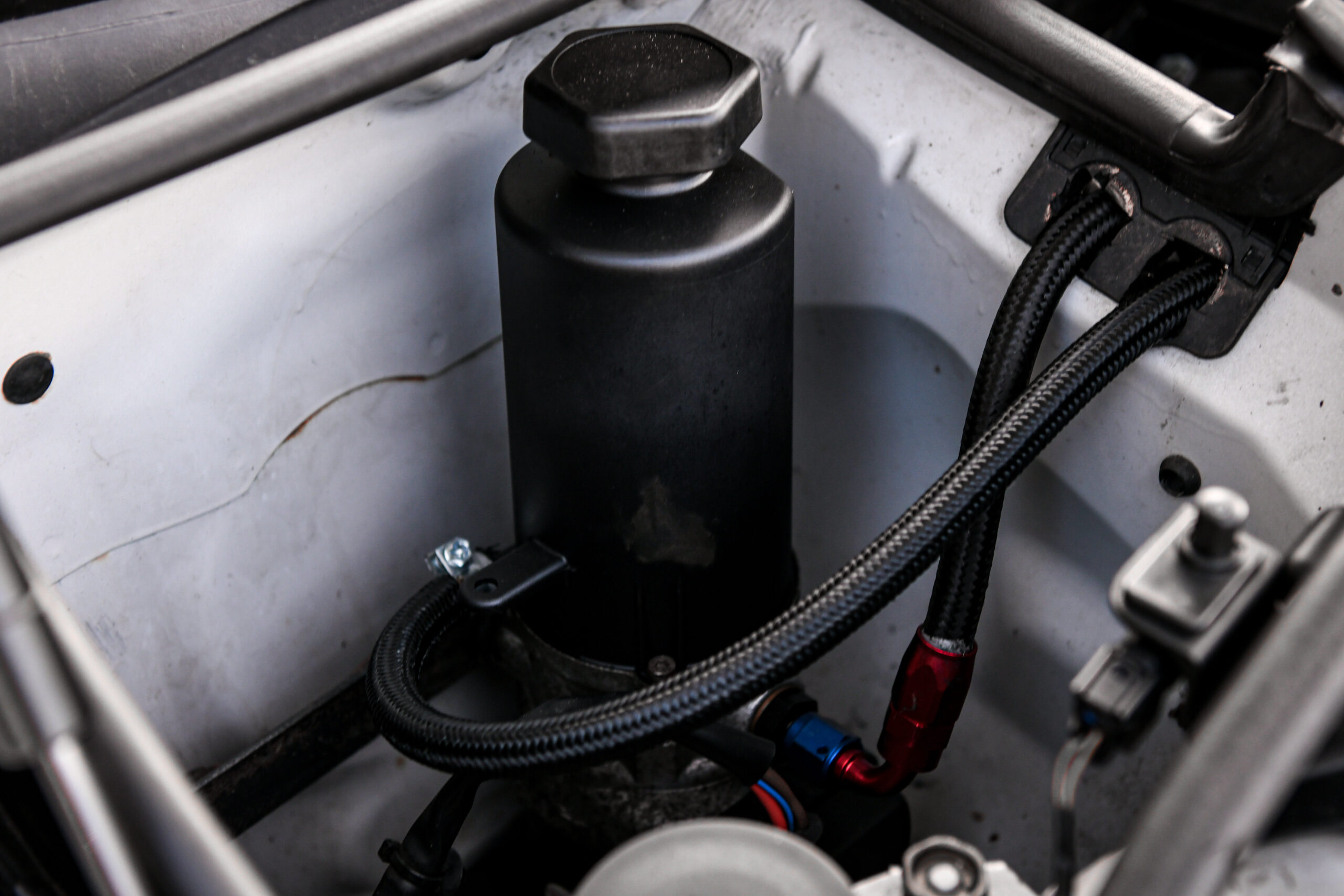 Kom alles te weten over onze Supreme Motorsport BMW E87 130i Tracktool! Rij in deze auto op het circuit of probeer onze andere auto's!