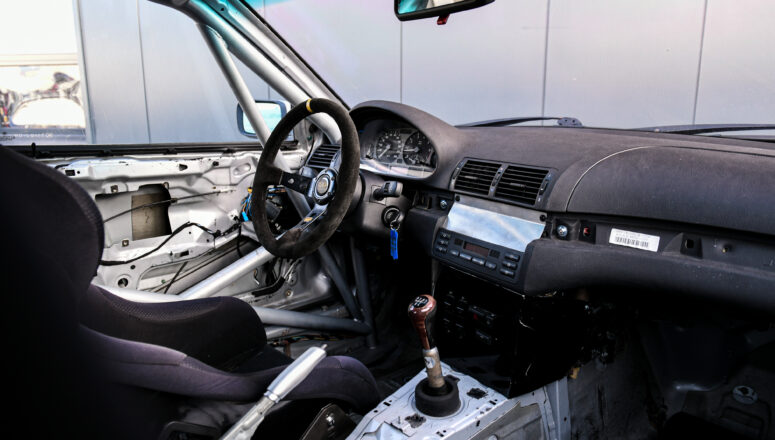 BMW E46 328i Sedan interior Dash