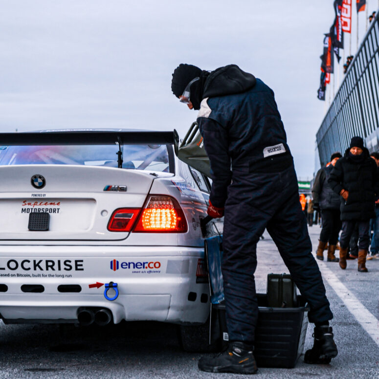 Pit Crew Supreme Motorsport Pit Crew Fueling / Tanken Raceauto